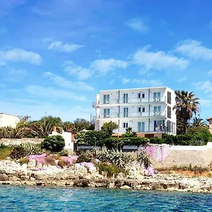 https://villa-grachira.in-sardinia.net