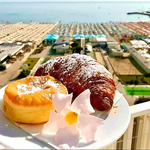 Via Mare *** Milano Marittima